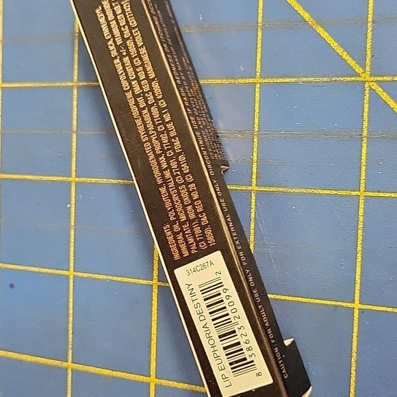 Revolution Lip Euphoria - Destiny Pink 7ml New - Picture 3 of 5